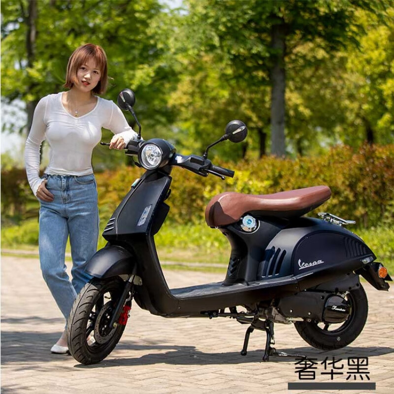 耐典罗马假日复古摩托车踏板车燃油女式125cc可上牌国四电喷比亚乔款