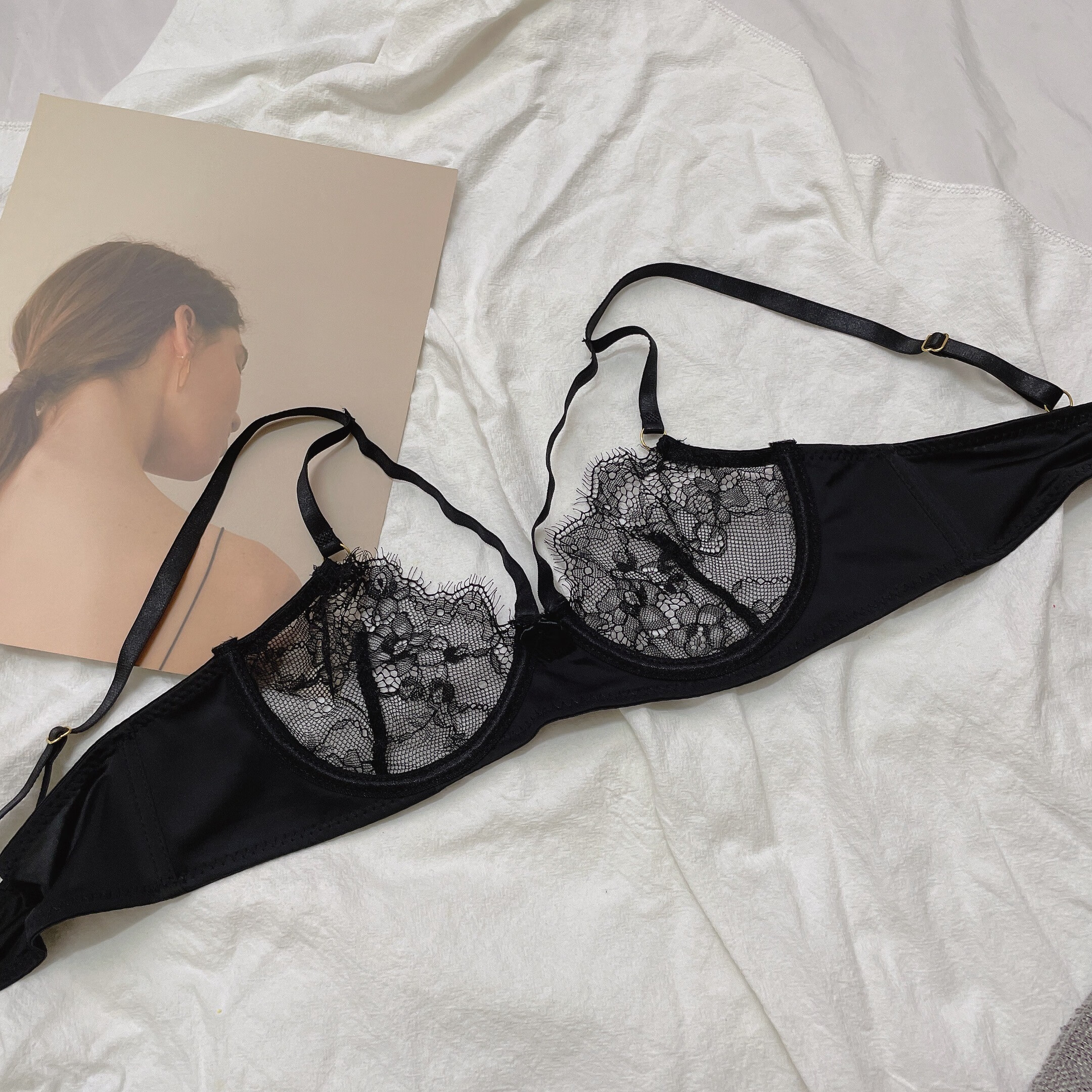 都市丽人春夏季超仙蕾丝内衣少女法式文胸女有钢圈绑带性感黑色 黑色