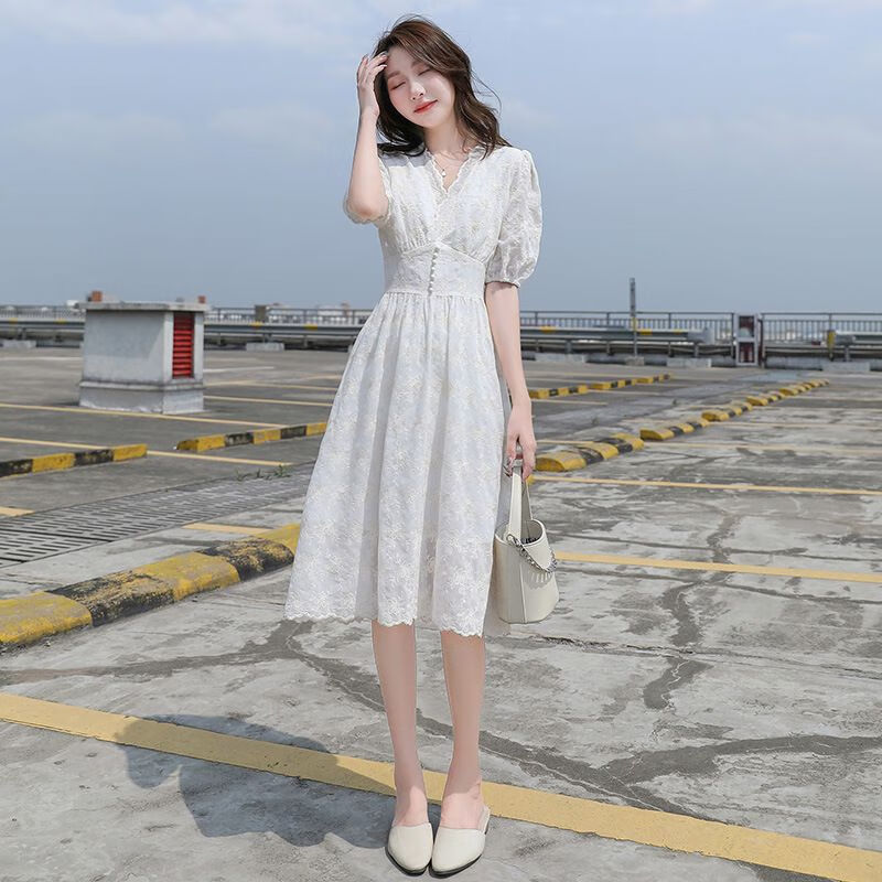 悠丛显瘦遮肚子的雷丝连衣长裙夏天穿连衣裙收腰简约大方夏季 白色 s