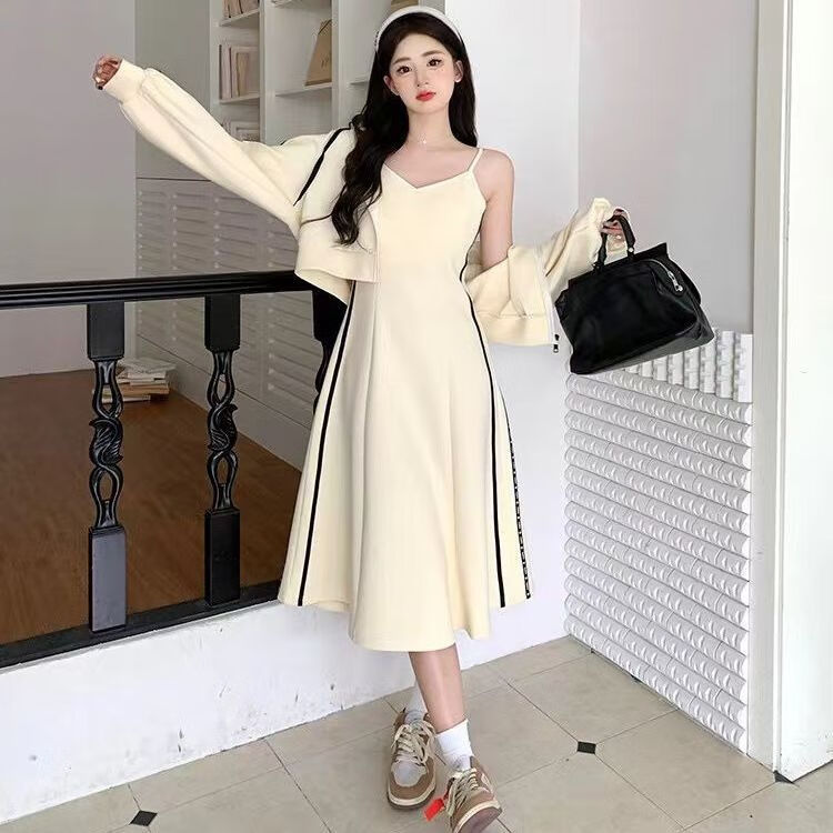 镜渝先生大妈女短款外套女装休闲春秋连帽卫衣女短外套收腰微 132