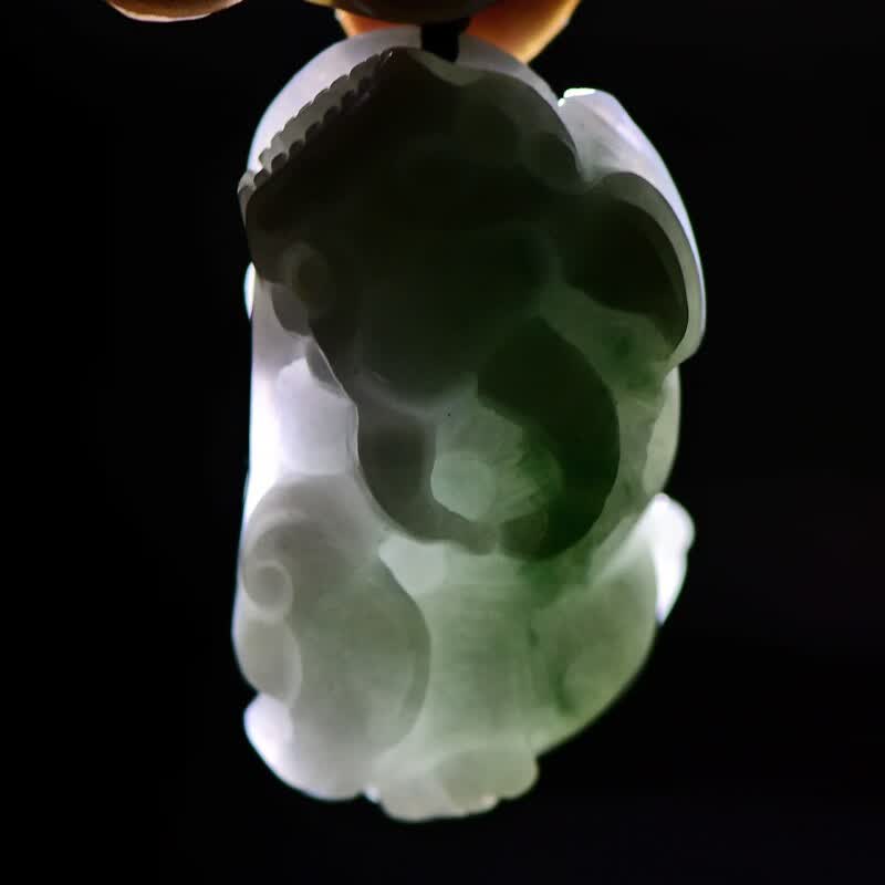 可玉可求直播选货 翡翠貔貅吊坠 男女款冰底飘绿霸王玉貔貅吊坠玉石挂件 款一 F1867x