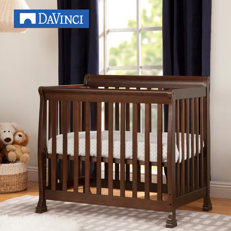 DaVinci 卡拉你二合一进口婴儿床实木环保迷你宝宝床自带床垫 栗色 卡拉尼mini小床