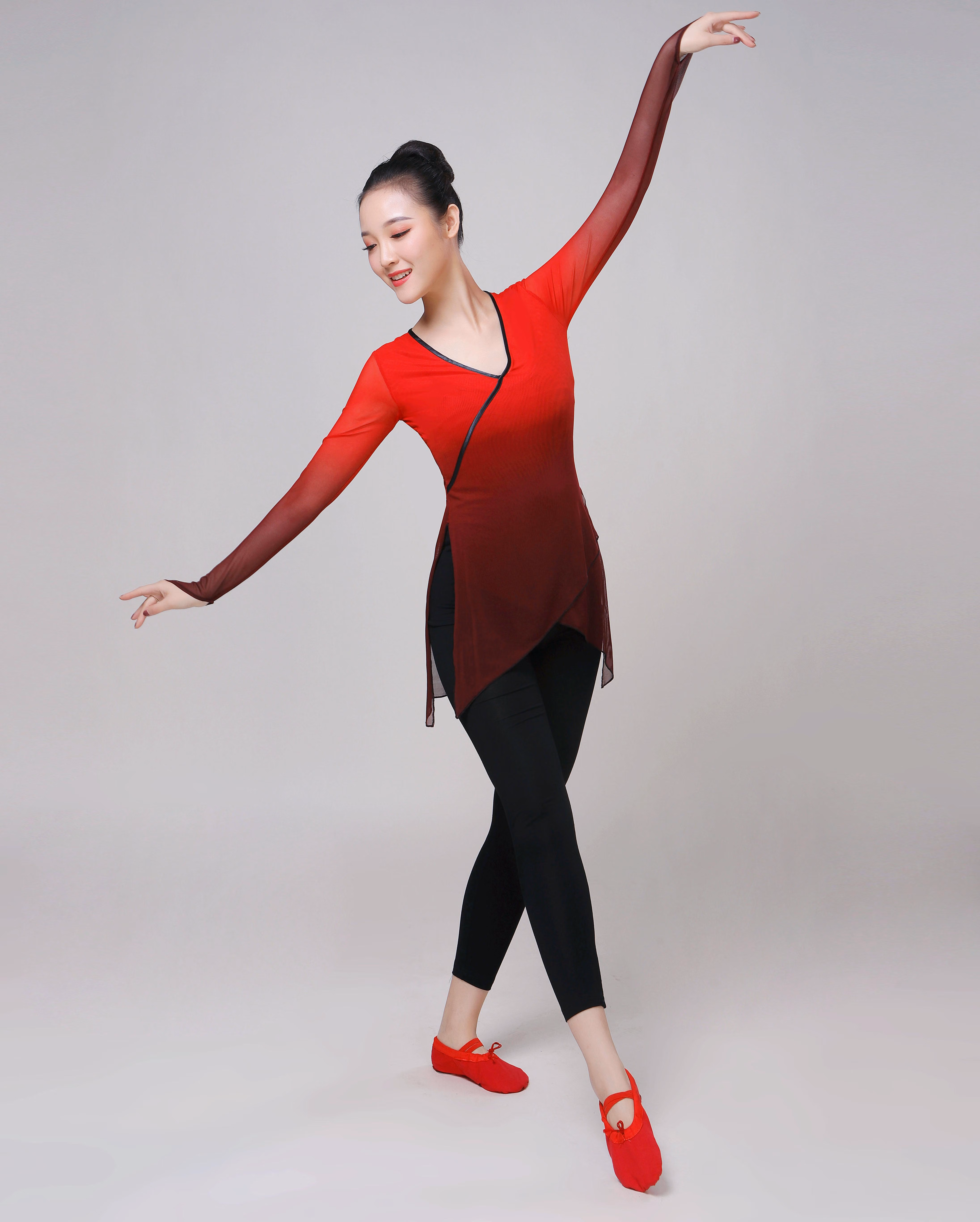 古典舞练功服女成舞蹈服装芭蕾舞练功服中国舞身韵民族舞蹈 大红渐变