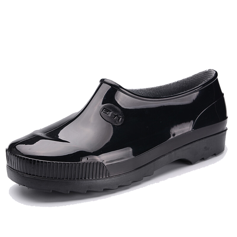 雨季来临，怎么选防水雨鞋？回力防滑雨鞋值得购买吗？