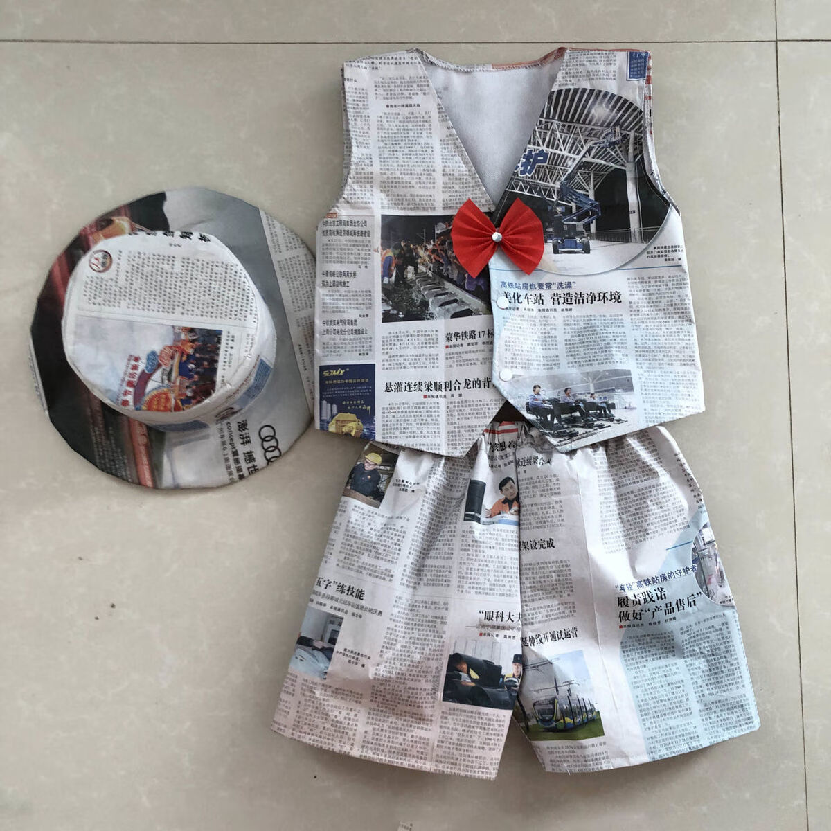 温蔓尔儿童环保时装秀衣服男童报纸表演出服手工创意时装走秀报纸马甲