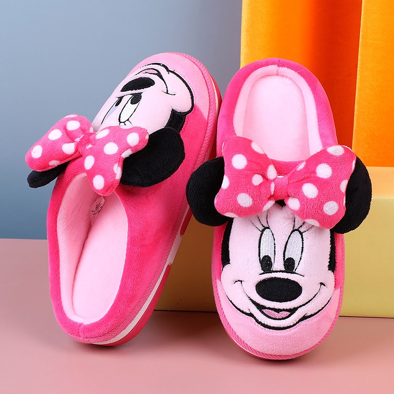 DISNEY迪士尼儿童拖鞋大小如何啊？适合平时穿多大鞋子的小孩啊？