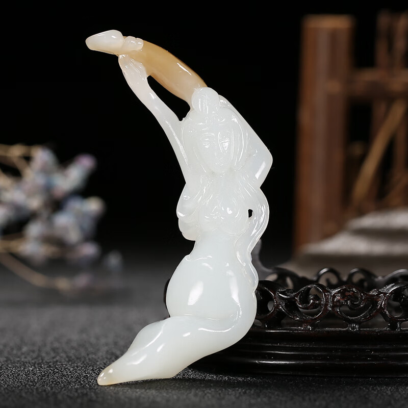 继强省级玉石雕刻大师唐福林和田玉羊脂白玉美女玉坠牌吊坠29.6137克