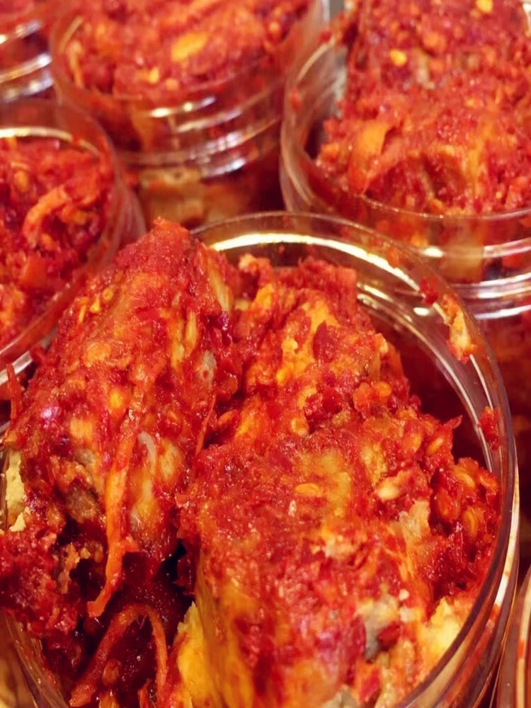 鲜有志云南特产临沧傣族腌豆腐姜丝豆腐麻辣豆腐香辣卤腐无油豆腐下