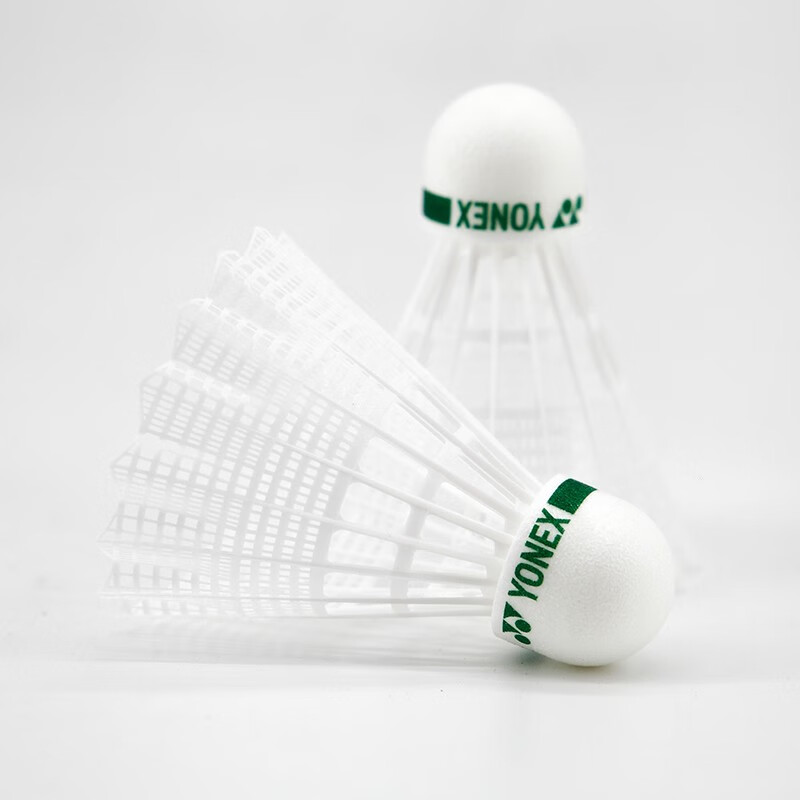 羽毛球YONEX尤尼克斯塑料球尼龙球2只装套装专用球坑不坑人看完这个评测就知道了！性价比高吗？