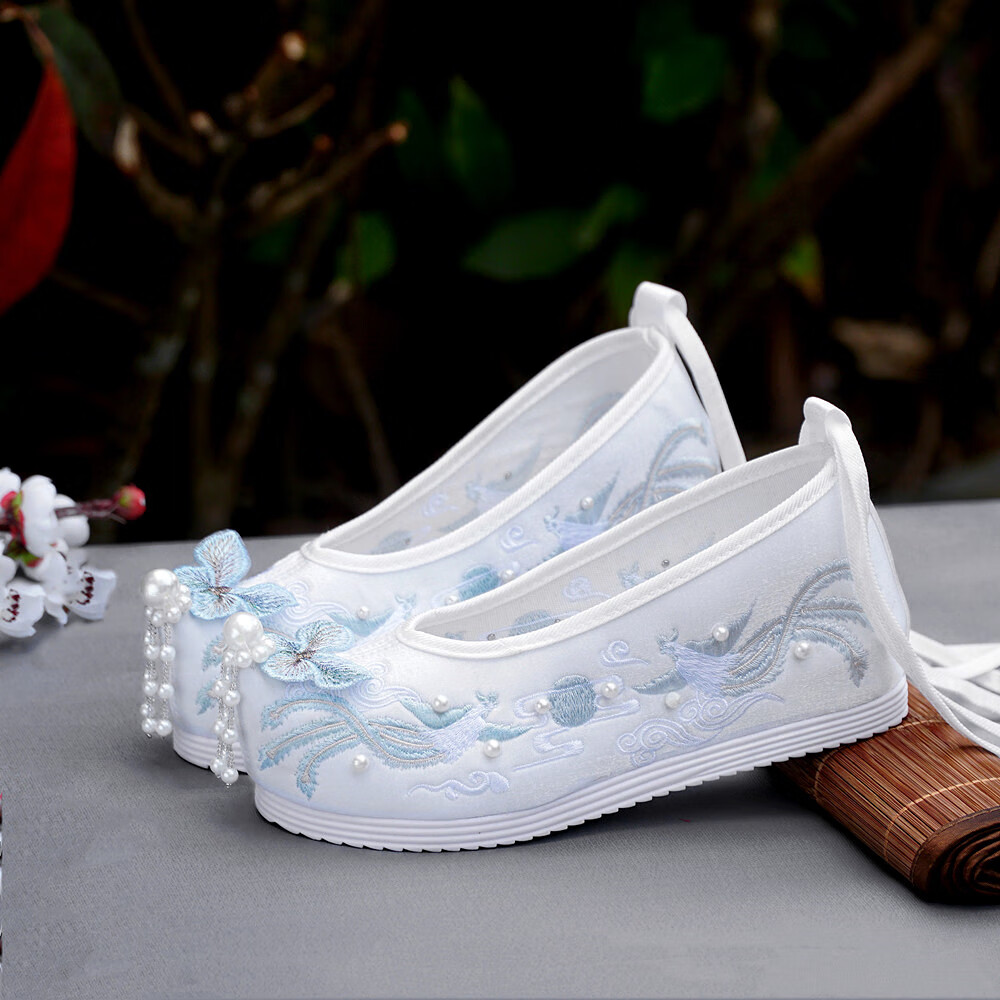 季回力休春季搭配古风汉服鞋子女刺绣花布鞋内增高明制古装弓鞋汉元素