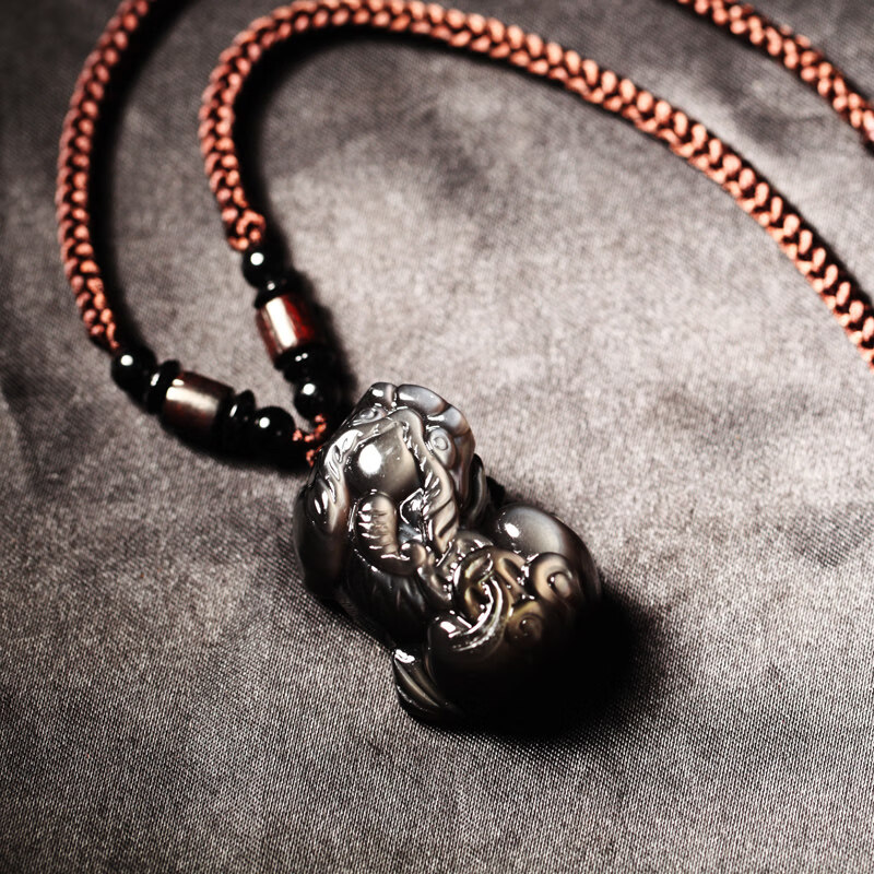 紫川 天然水晶饰品女款貔貅吊坠彩红眼男士项链天然冰种黑曜石实用520