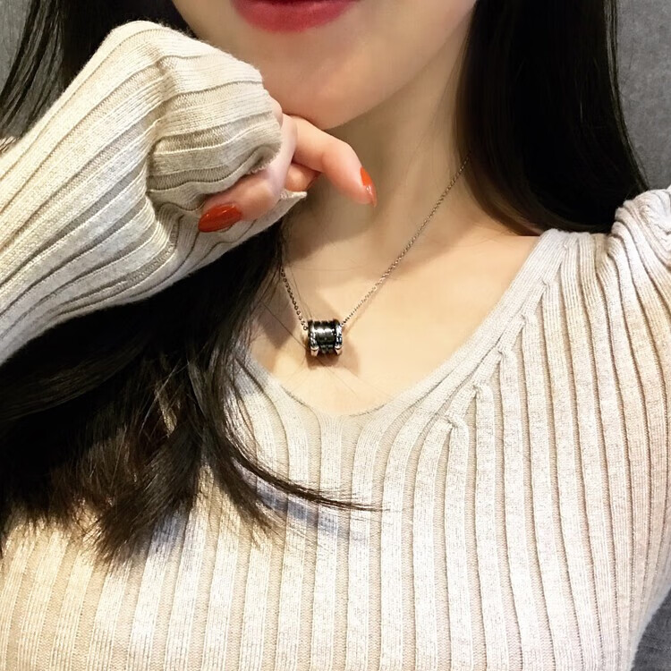 蜜思邻小蛮腰项链女男黑陶瓷玫瑰金明星网红吊坠锁骨链情人节送女友礼物 小蛮腰黑陶瓷【白金色】