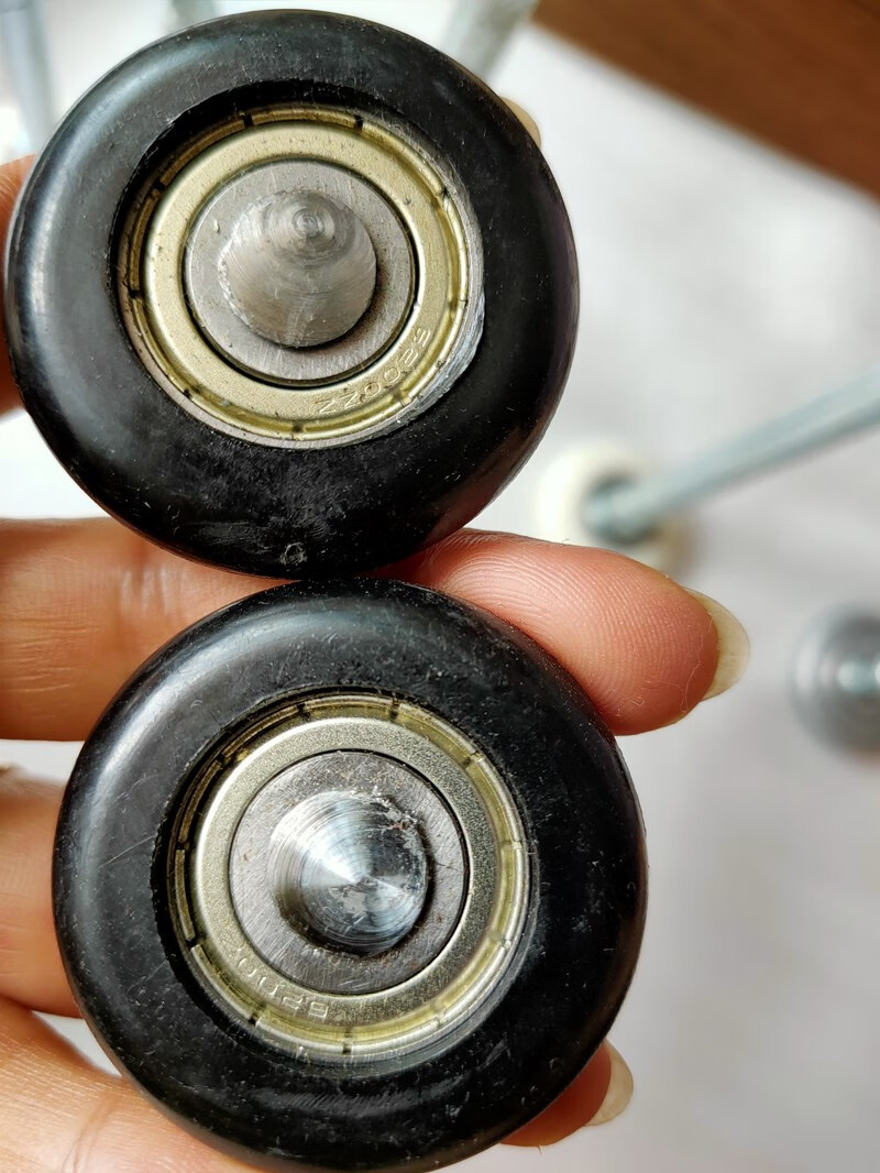 车库门滑道轮子 车库门滑轮电动卷帘翻板遥控器车库门滑道金属轮子