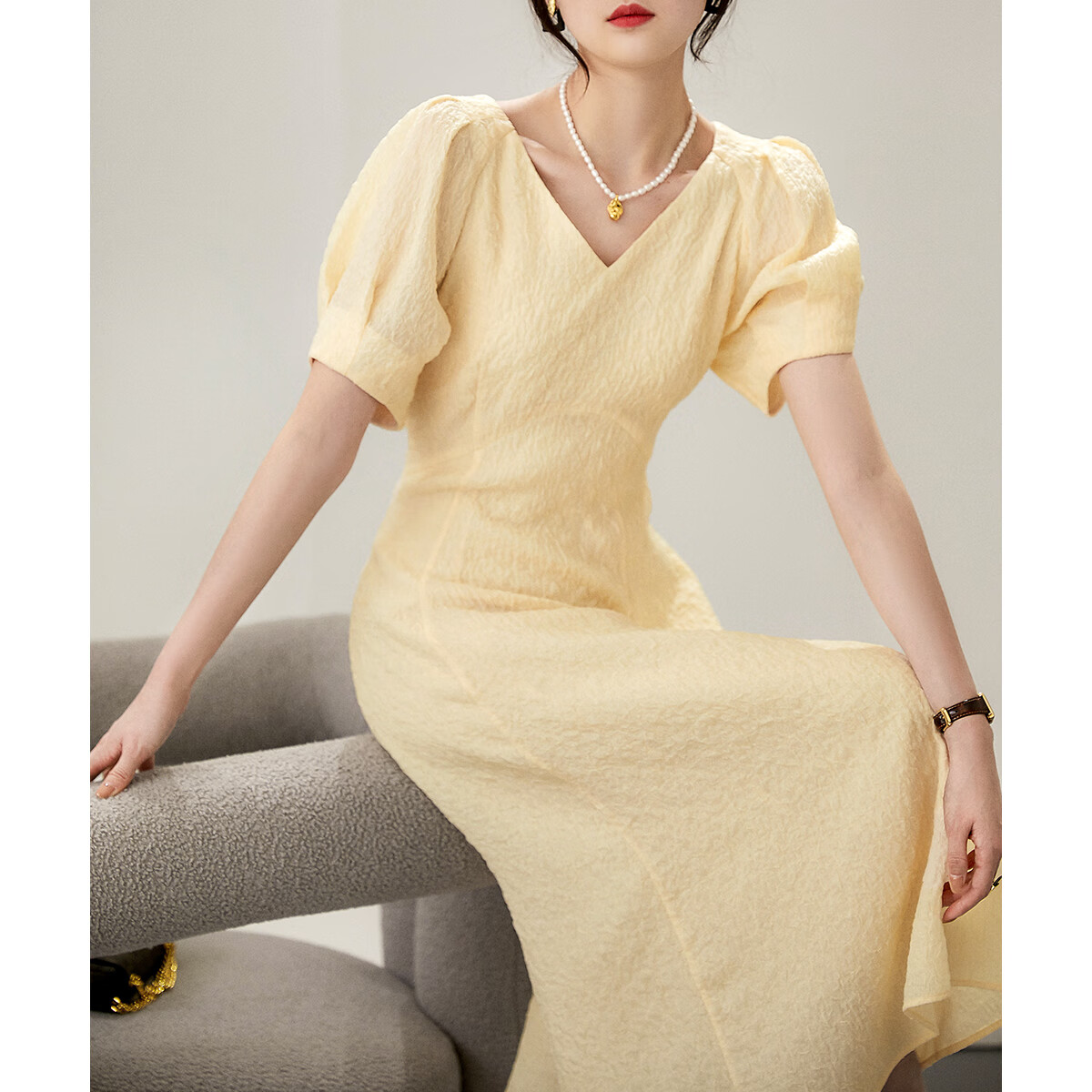 笑涵阁清幽淡雅摩登通勤提花肌理收腰显瘦连衣裙 qzp583217mg 莺儿