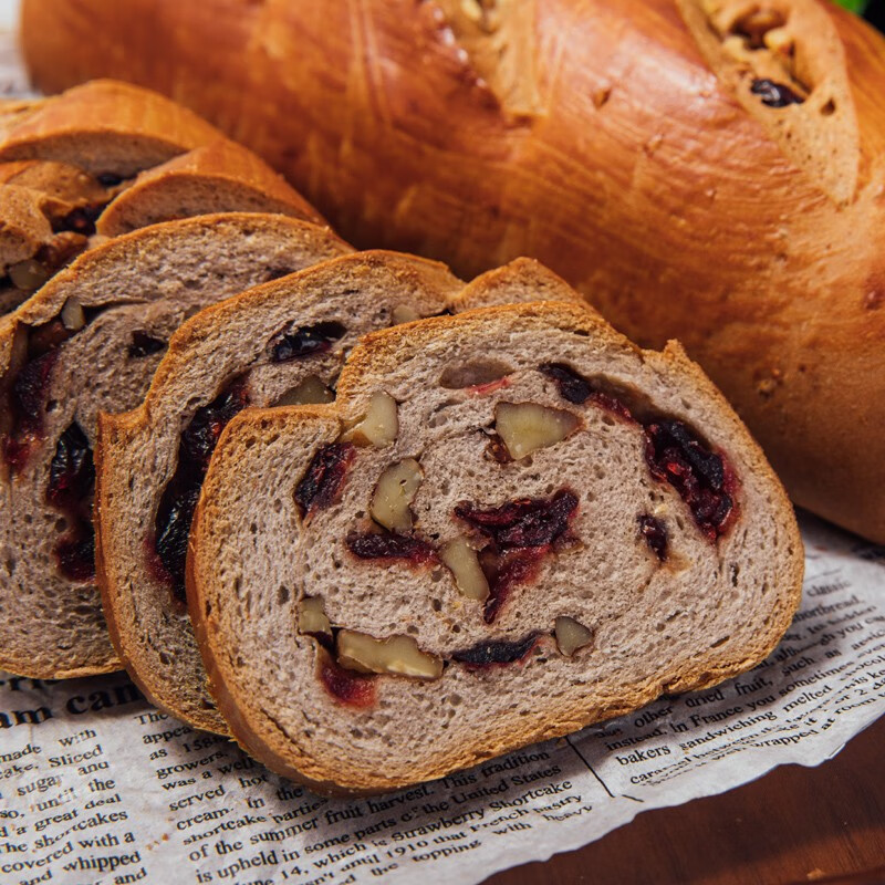 新疆俄罗斯全麦大列巴果仁列巴营养早餐原味列巴核桃仁桃葡萄代餐切片