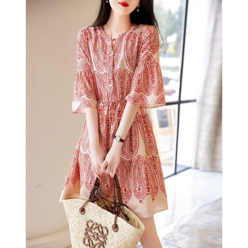 窈欣素订原创城市衣柜品牌蚕素女装2023年新款欧洲站春夏新款森系宽松