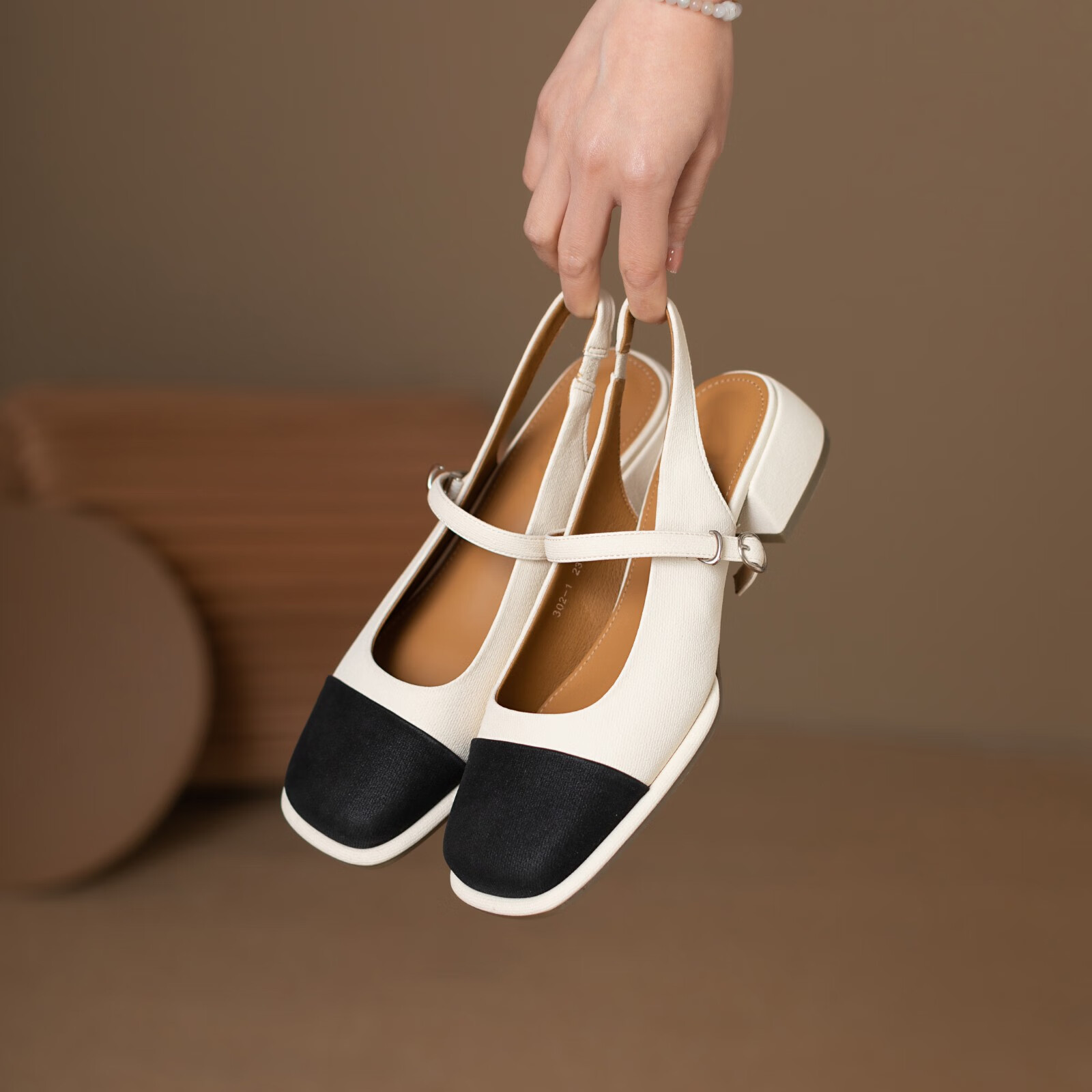 法式风头玛丽珍单鞋女2023春季小香风英伦小皮鞋女ins潮女鞋批发 米