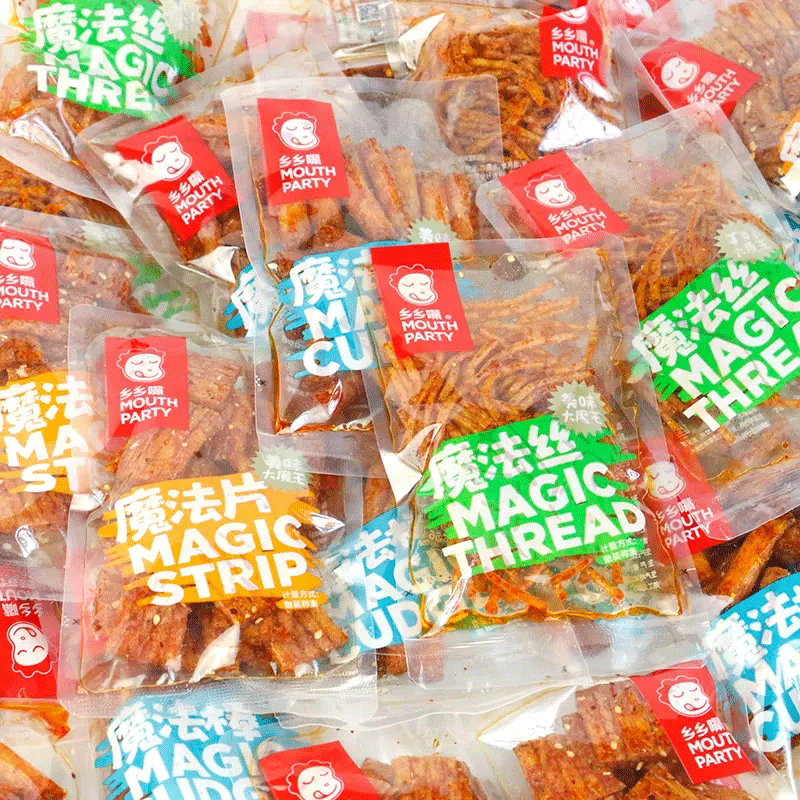 乡乡嘴魔法丝魔法片魔法棒小包装香辣麻辣网红辣条怀旧小休闲解馋零食