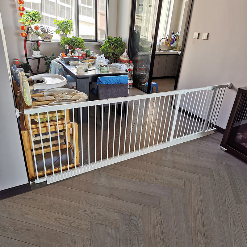 起点高（KIDGO）婴儿童门口防护栏小孩楼梯栅栏宠物狗围栏阳台客厅厨房分隔栏杆 白色74cm高 适用宽度236-243cm
