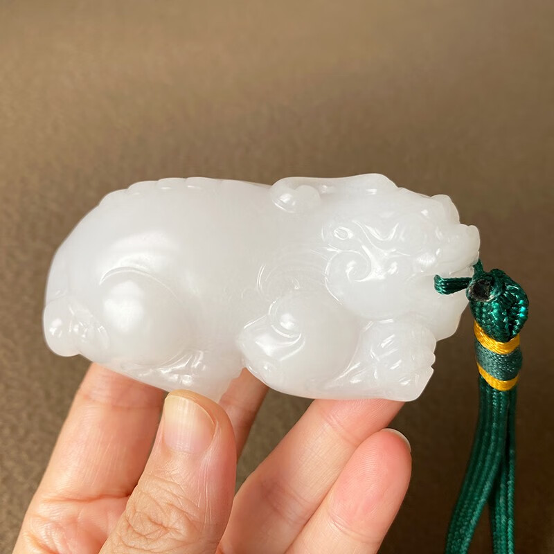 老凤凰 新疆和田玉白玉貔貅 手把件 寓意进宝把玩件立体雕刻羊脂玉