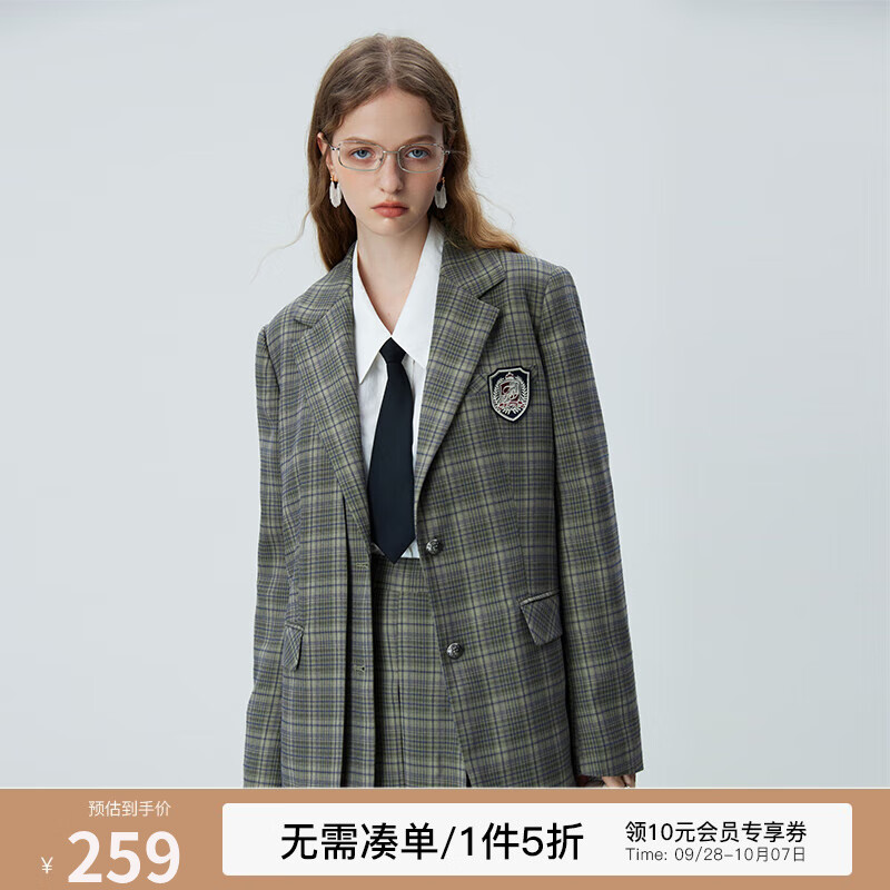范思蓝恩23FS13335/13336时髦知识分子格纹西装套装两件套女新款 蓝灰格（西装） L属于什么档次？