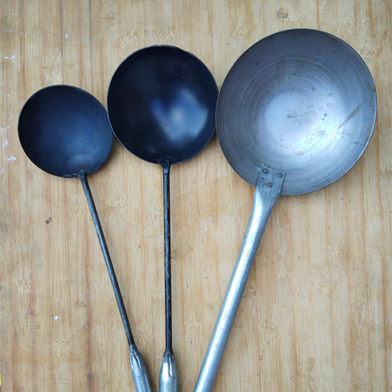 铁勺厨师炒菜勺老式厨具油炸勺食堂铁锅勺舀水工业用勺长柄加厚 小号