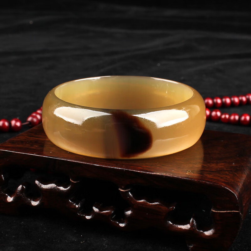 壮姑娘 牛角手镯 时尚饰品 宽约18mm 内圈53mm