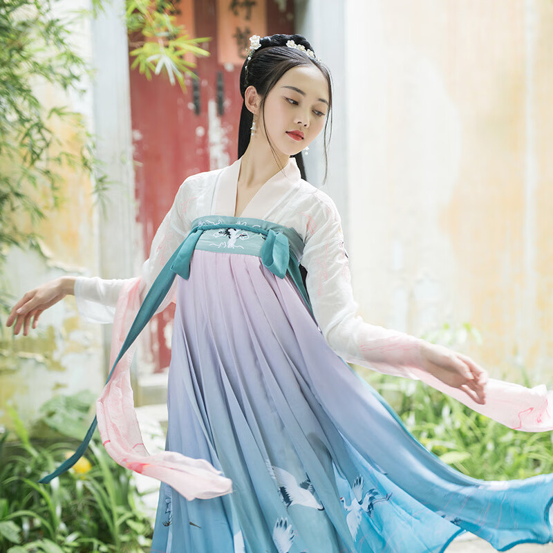 妙微熊古装汉服女两件套连衣裙刺绣唯美齐胸襦裙汉服女装