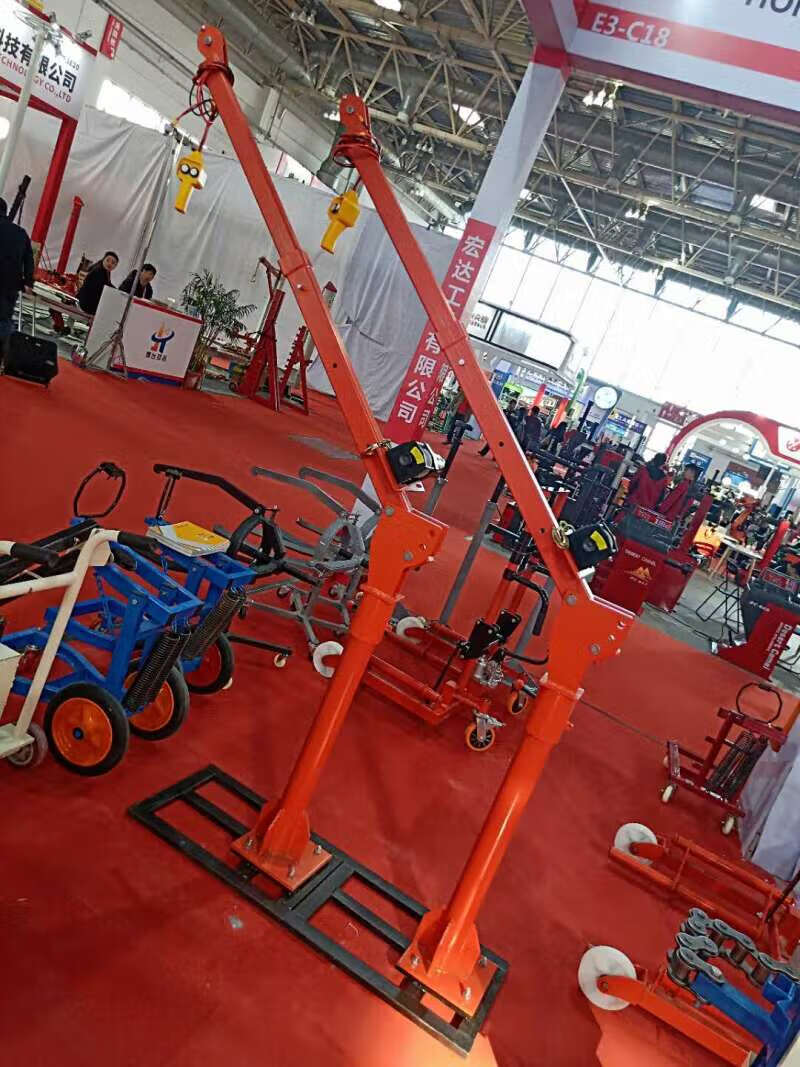 oloey随车吊机车载起重机吊轮胎随车小吊流动救援吊备胎工具油泵 红色