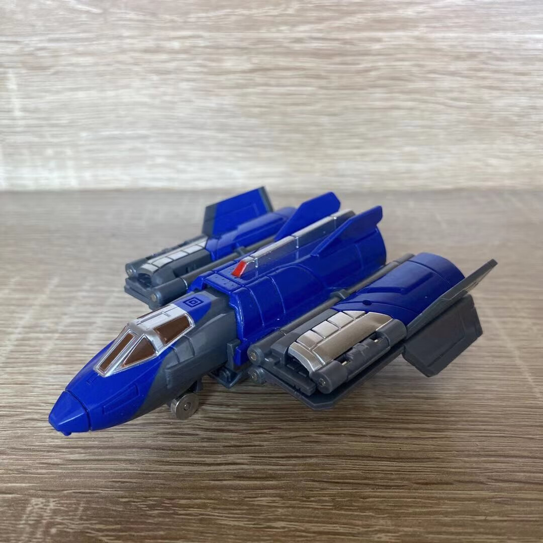 妙普乐胜利飞燕一号戴拿盖亚迪迦奥特曼飞机战 盖亚蓝色战机