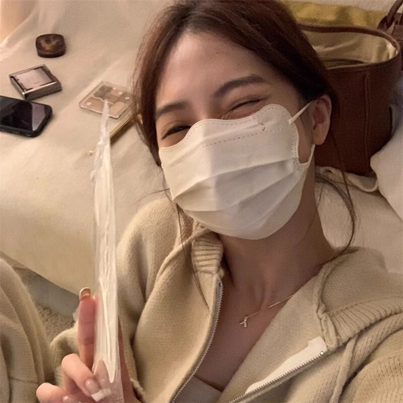 卫士立医用外科3d一次性独立装蝶形防病毒口罩女高颜值2024网红医用马卡 【医用】【云朵形】【五色50只】独立包装