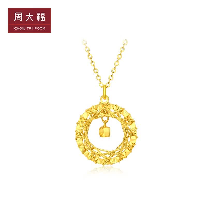 周大福 17916系列 时尚织梦圆环镂空吊坠22K金项链 E127672 约40cm使用感如何?