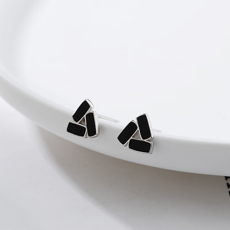 蝶灿 几何三角形耳钉女银简约冷淡风女小巧年新款潮耳饰品 s925银几何
