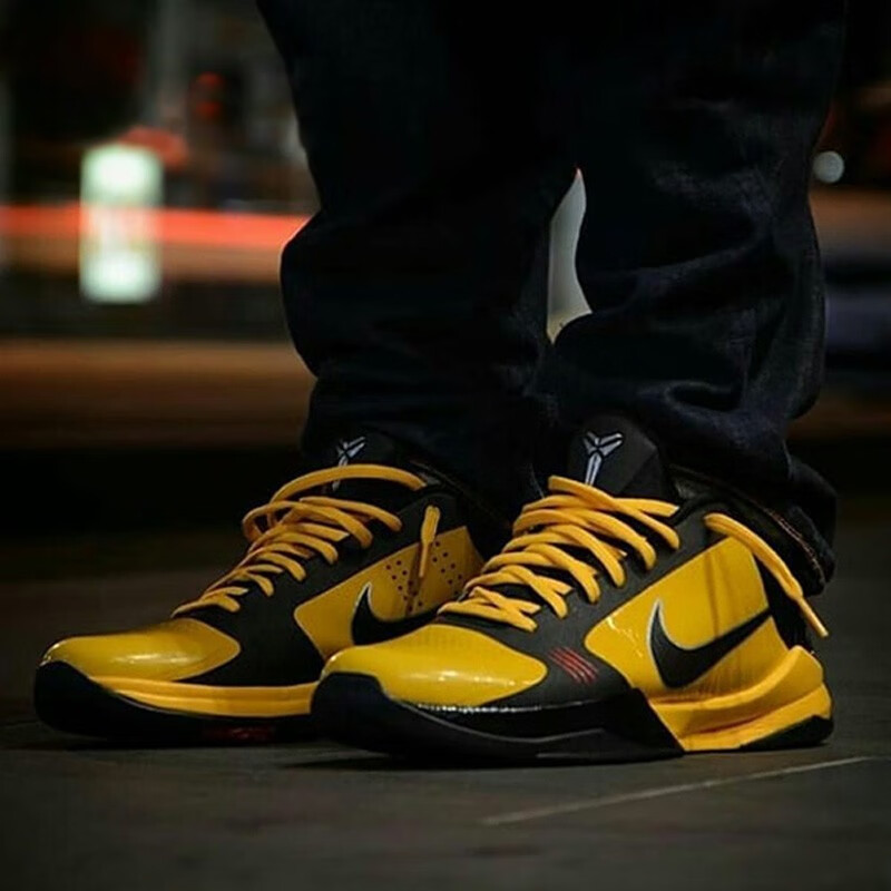 kobe 5 zk5 科比五 湖人小丑减震耐磨舒适运动男子篮球鞋 李小龙黑黄