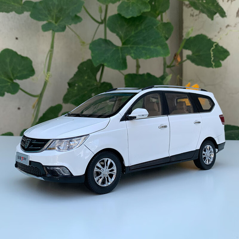 上汽通用五菱 宝骏730 mpv 商务车 仿真合金 宝骏730 白色