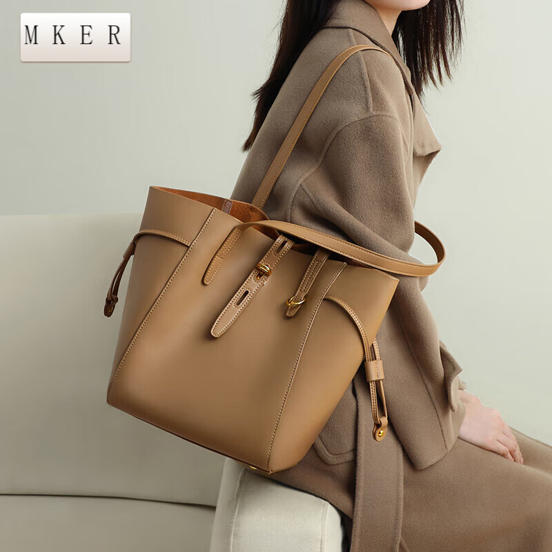 mker包包2023新款潮牛皮手提单肩大容量秋冬时尚托特水桶女包 枇杷棕