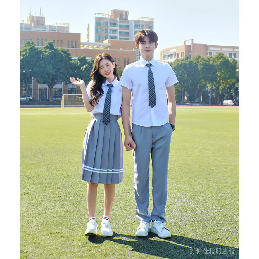 古跃鸿毕业典礼毕业照学士服中学生拍毕业照服装初高中生班服特色毕业