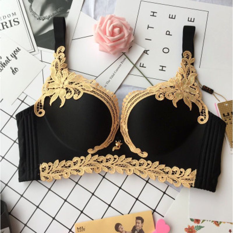 庄芬俏内衣香港火狐狸内衣官方幸福花文胸无钢圈聚拢加厚透气金狐狸