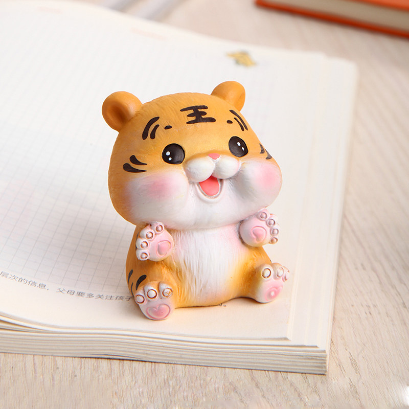 可爱网红虎年吉祥物生肖卡通小老虎摆件办公桌面装饰品本命年礼物 可