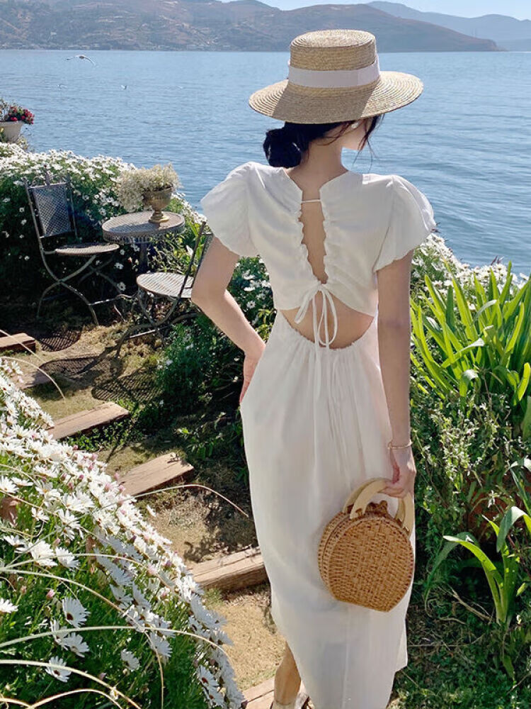 法比兔焕绅海滩裙度假裙女夏西双版纳海边云南旅游三亚旅行穿搭装拍照