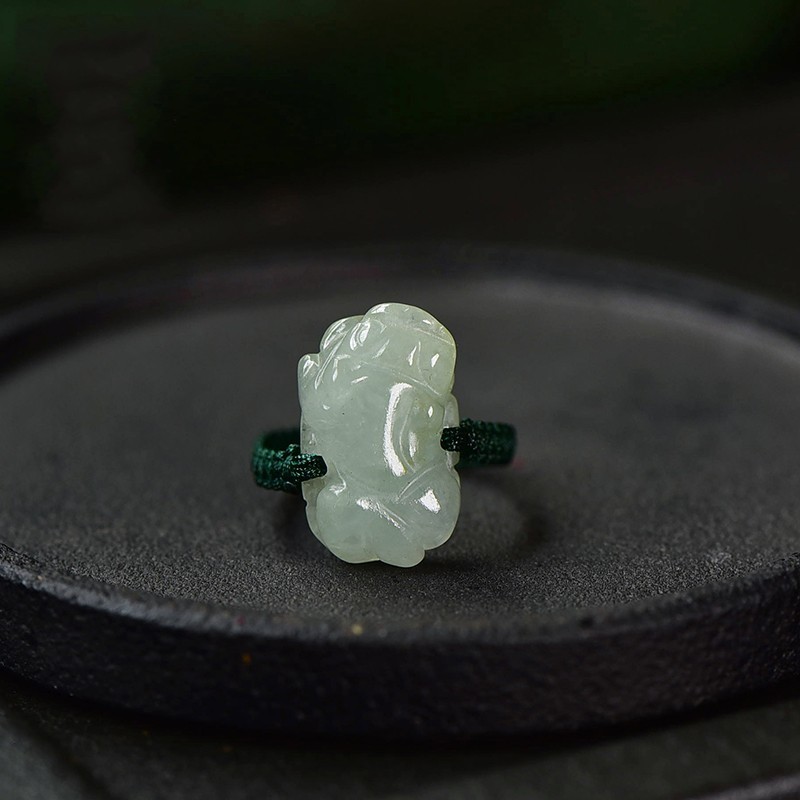 春龙珠宝 翡翠A货玉石貔貅红绳编织戒指胖妹妹大码小码新款食指环 墨绿绳