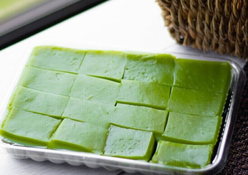 新食道千层斑斓糕马蹄糕点心椰汁糕桂花糕黄糕点盒装 e81-斑斓糕450g