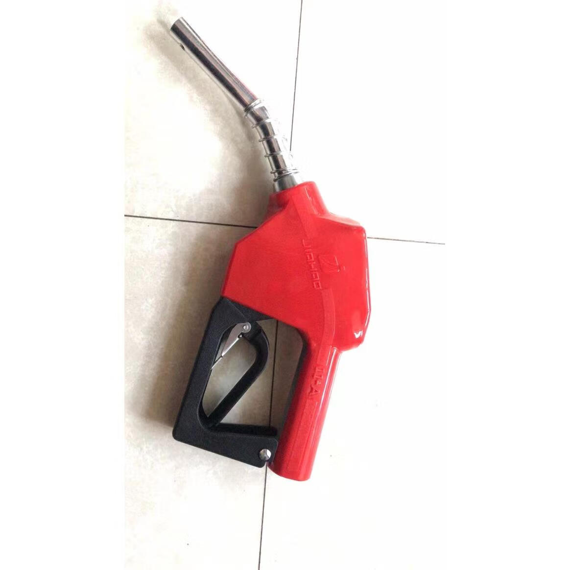 11a加油枪一寸大流量柴油加油机加油枪120l自封枪自动跳枪 4分加油枪