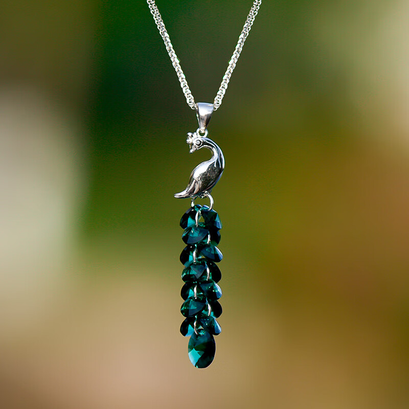 忆奴娇青鸟925银绿色水晶流苏项链时尚气质吊坠气质锁骨链个性 绿色