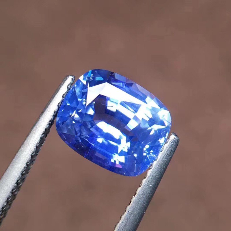 君政收藏款无烧矢车菊蓝蓝宝石裸石 颜色好火彩棒可镶嵌奢华高贵大气
