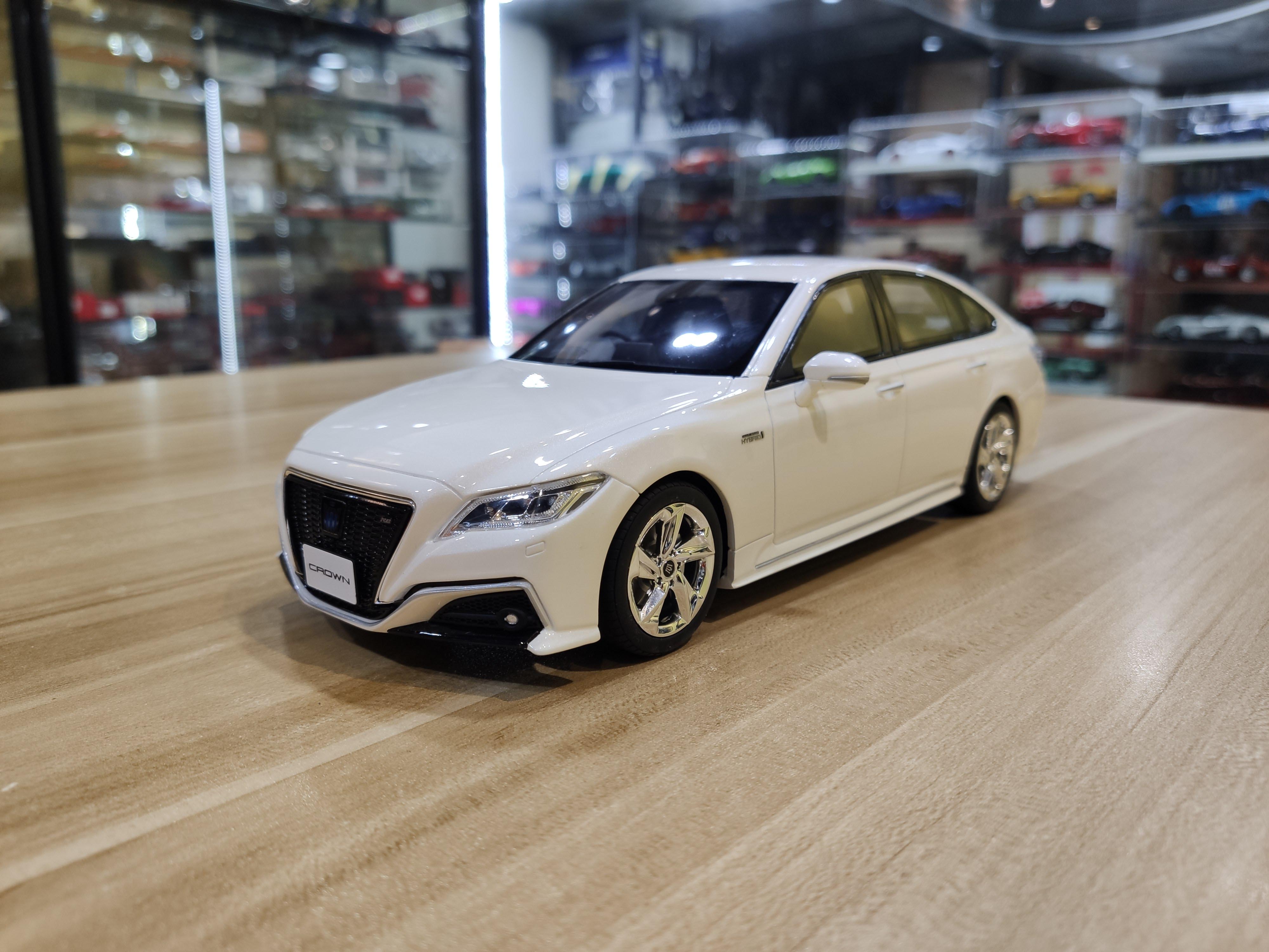 创京懿选汽车模型收藏款丰田皇冠crown rs advance仿真摆件1:18 白色