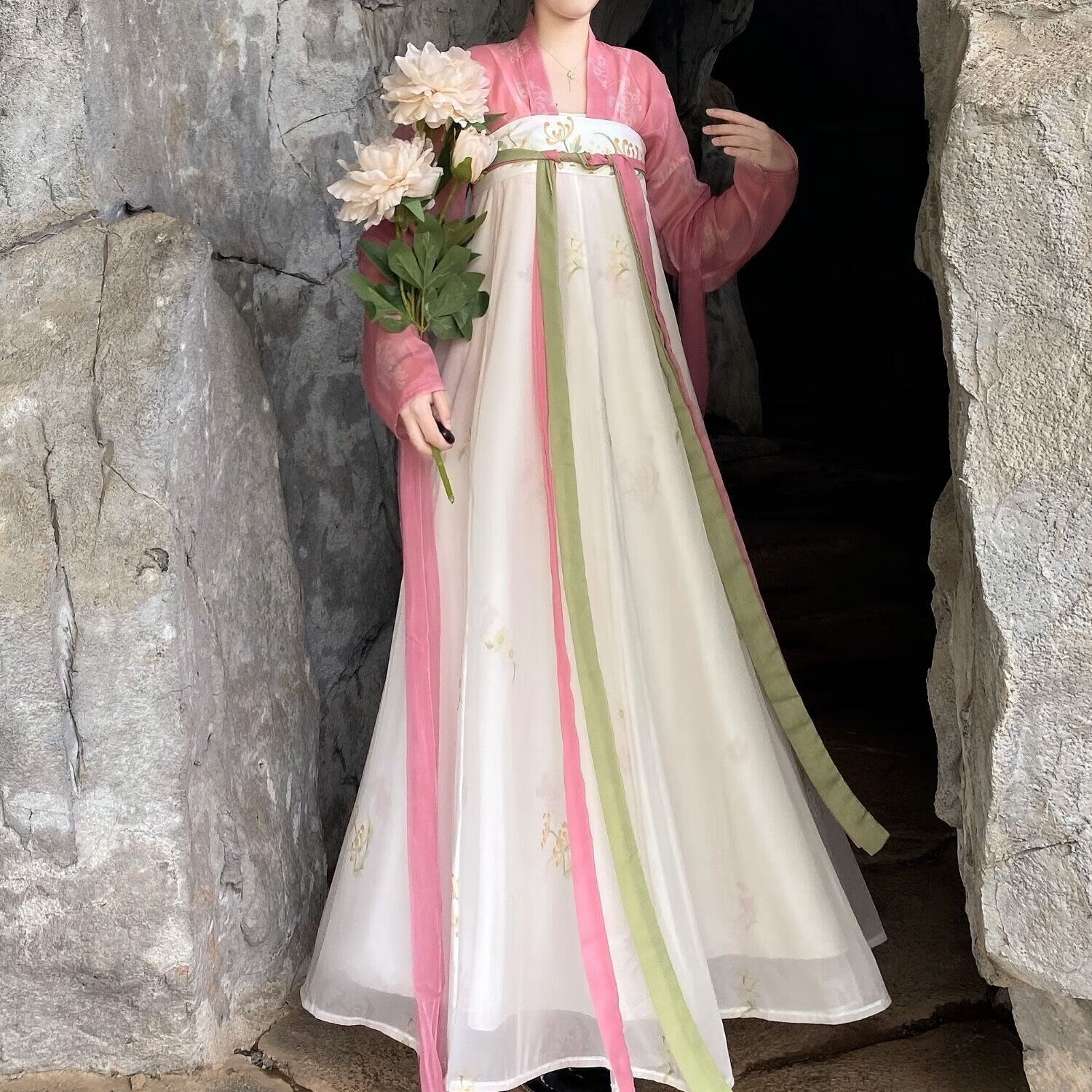 艾方鸟春夏汉服成人女唐制一片式齐胸破裙印花复原款小个子学生古装