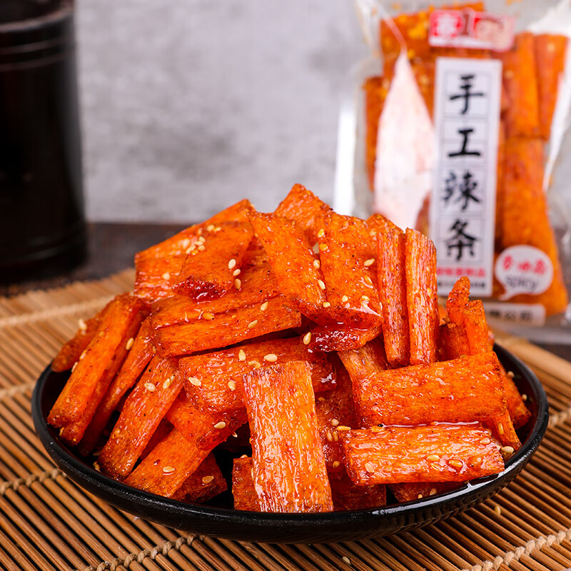 xywlkj赛一小包辣条香油条小零食小袋装湖南特产麻辣棒儿时怀旧休闲