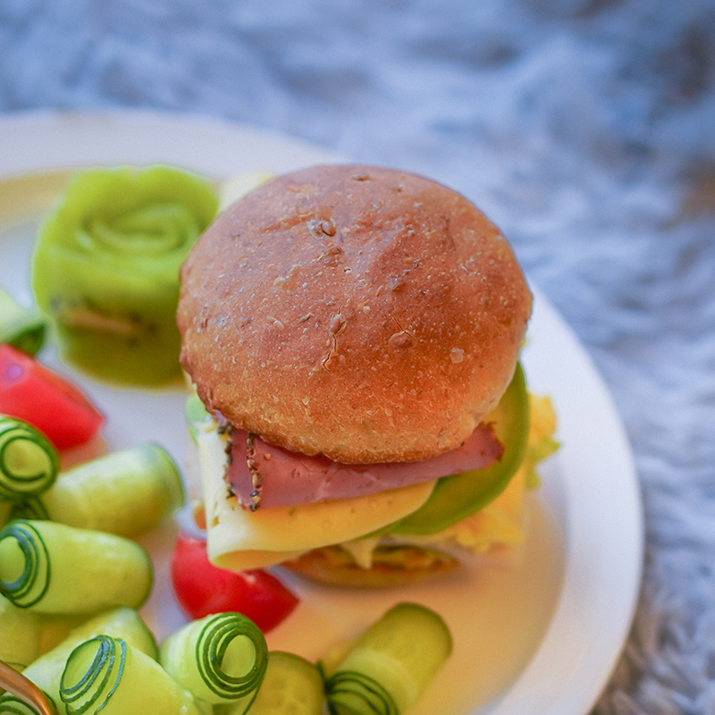 墨鱼全麦红丝绒餐包七谷物餐包汉堡胚茶餐厅用汉堡胚下午茶西餐厅