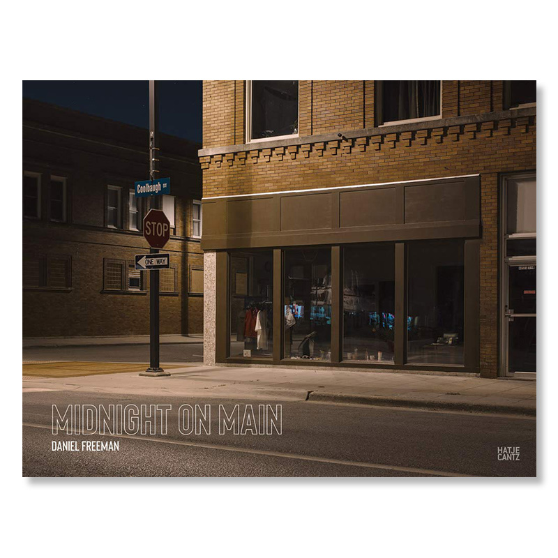 【现货】daniel freeman: midnight on main,丹尼尔·弗里曼:午夜街道